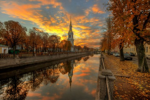 秋天里的圣彼得堡
