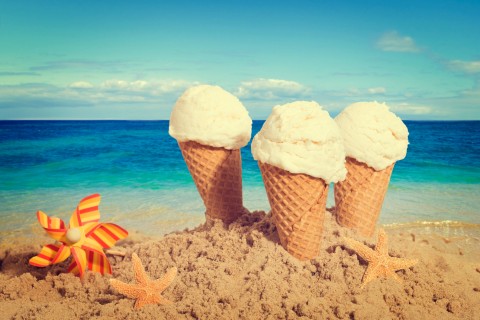 沙滩上的冰淇淋