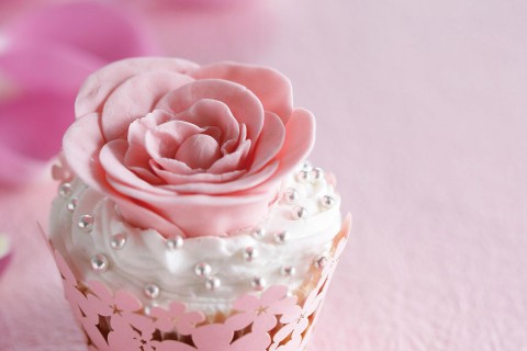花朵纸杯蛋糕