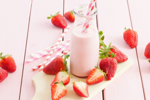 草莓味牛奶