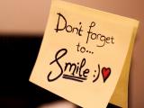 别忘了微笑